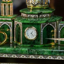 Письменный набор из нефрита "Благодатное Сияние"