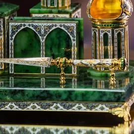 Письменный набор из нефрита "Благодатное Сияние"