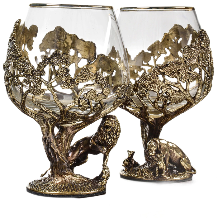 Set for cognac "Lion/Lioness" for 2 persons, in a wooden box