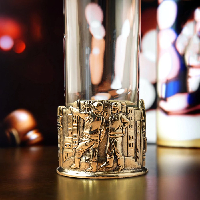 Vodka set "Builder" for 3 people, in a wooden box