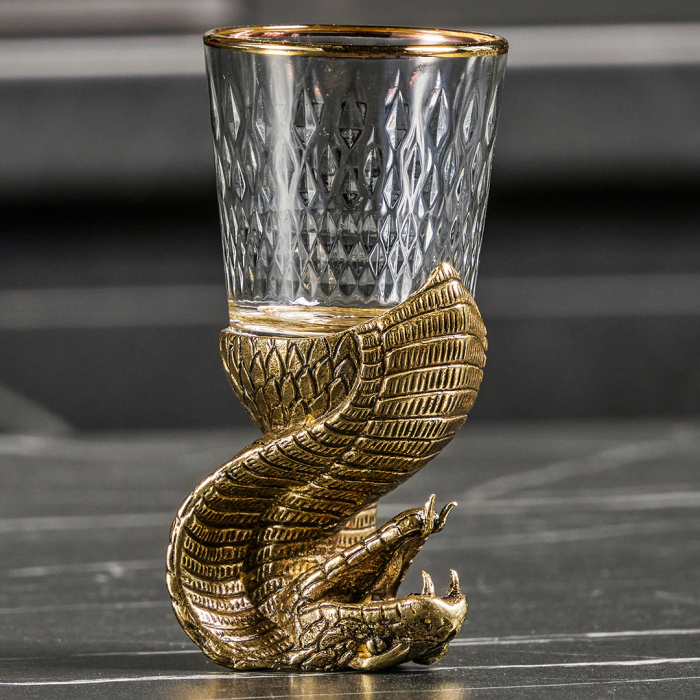 A set of stacks of Snake shifters for 6 people, in a box