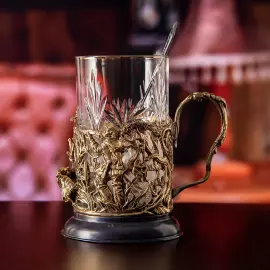 Crystal and brass Duck Hunting cup holder in a wooden box