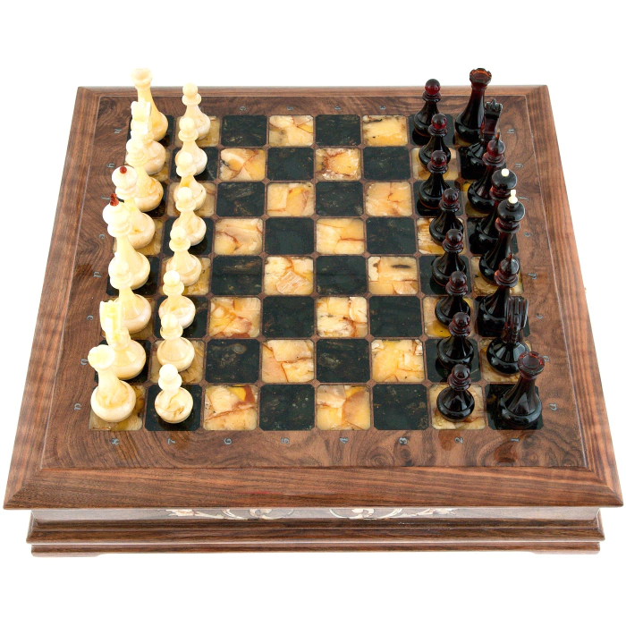 Chess chest made of walnut root "Amber"