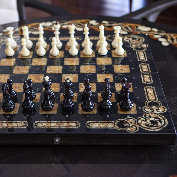 Chess made of amber and stained oak "Arabesque-Marine"