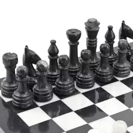 Шахматы из черного оникса и белого мрамора "Премиум"