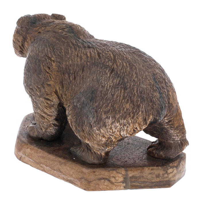 Calcite sculpture "Bear"