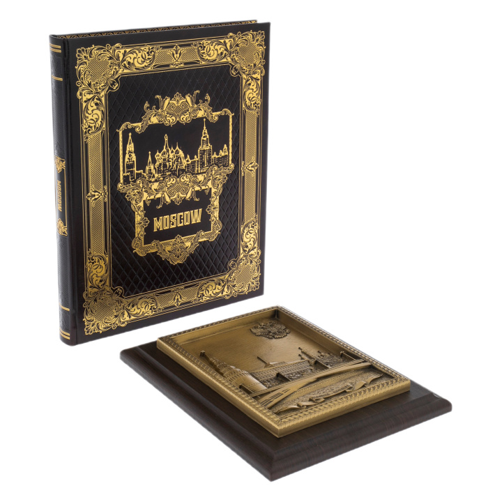 Gift set "Moscow in English" with a plaque "Moscow – Kremlin"