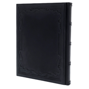 The leather-bound book "The best wines and vineyards in the world" by Oz Clark