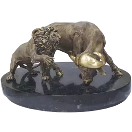 Статуэтка из бронзы "Схватка" на подставке из змеевика