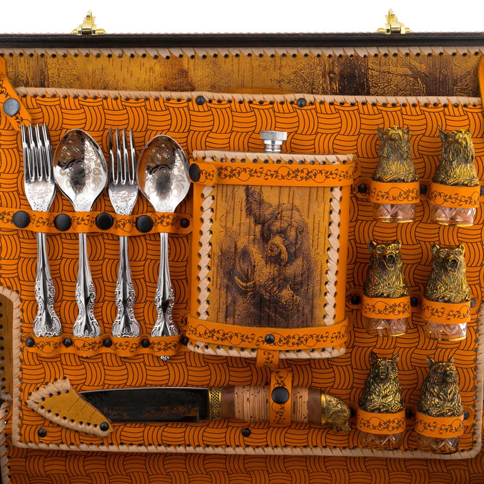 Luxury picnic gift set. The Bear for 6 people