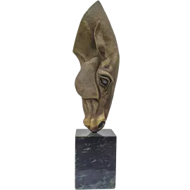 Статуэтка из бронзы "Голова лошади" на подставке из змеевика