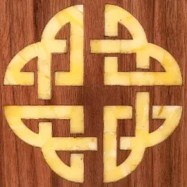 Нарды из ореха и янтаря "Кельтский узор"