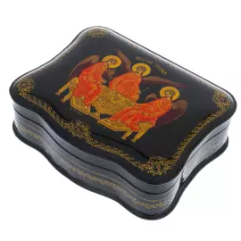 Шкатулка "Святая Троица" Романова, Холуй