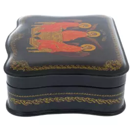 Шкатулка "Святая Троица" Романова, Холуй