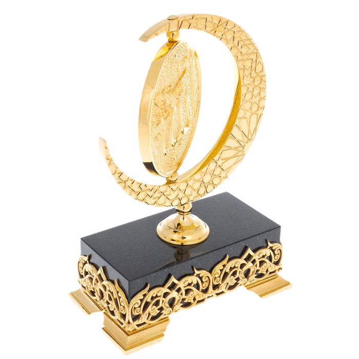 Table composition "Star of the East" on an obsidian stand, Zlatoust