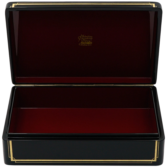 Zaryadye jewelry box Pakhomov, Fedoskino