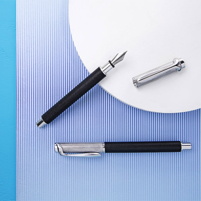 Fountain pen made of silver and brass "Status" black and silver