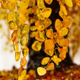 Дерево из янтаря "Плакучая ива" Дерево из янтаря "Плакучая ива"