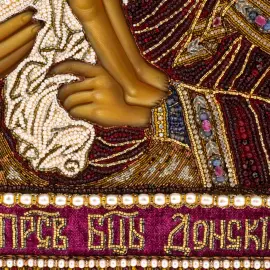 Вышитая икона "Богоматерь Донская"