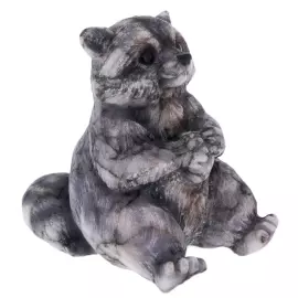 Скульптура из камня "Енот"