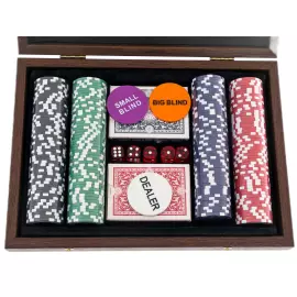 Wooden poker set, brown