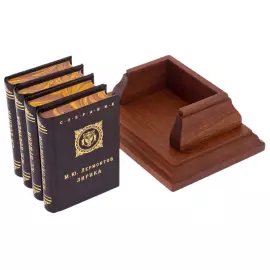 Книжный сувенир "Мини-библиотека. Собрание лирики" на подставке