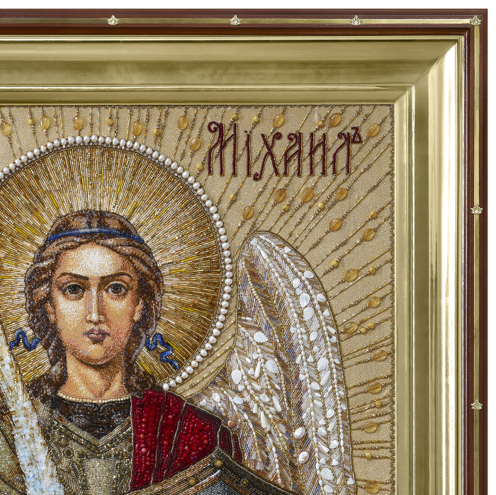 Вышитая икона "Архангел Михаил" в киоте