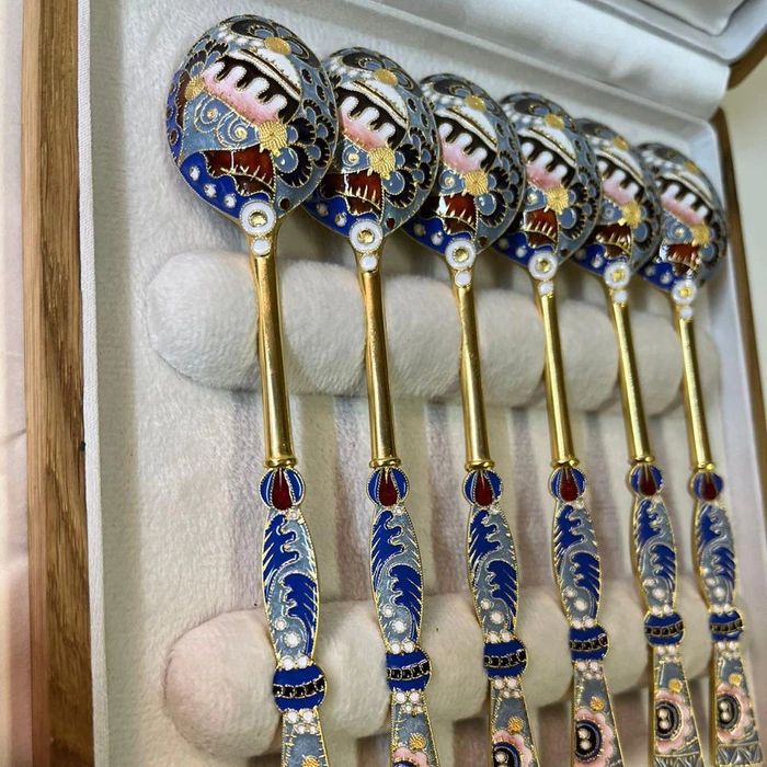Set of silver spoons for 6 people, with enamel and gilding