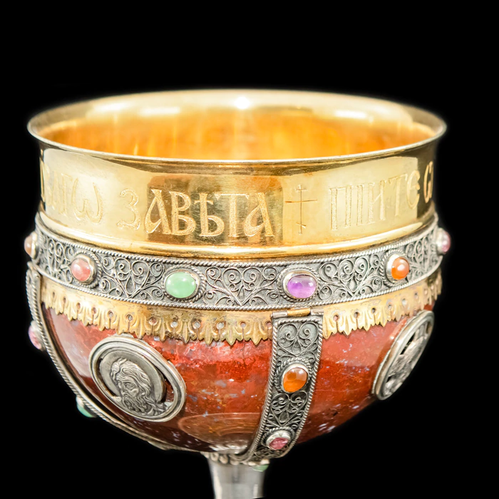 A unique bowl made of silver, gemstones and pearls