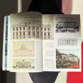 Книга и фотография с автографами 35-го президента США Джона Кеннеди и первой леди Жаклин Кеннеди, 1962 г.