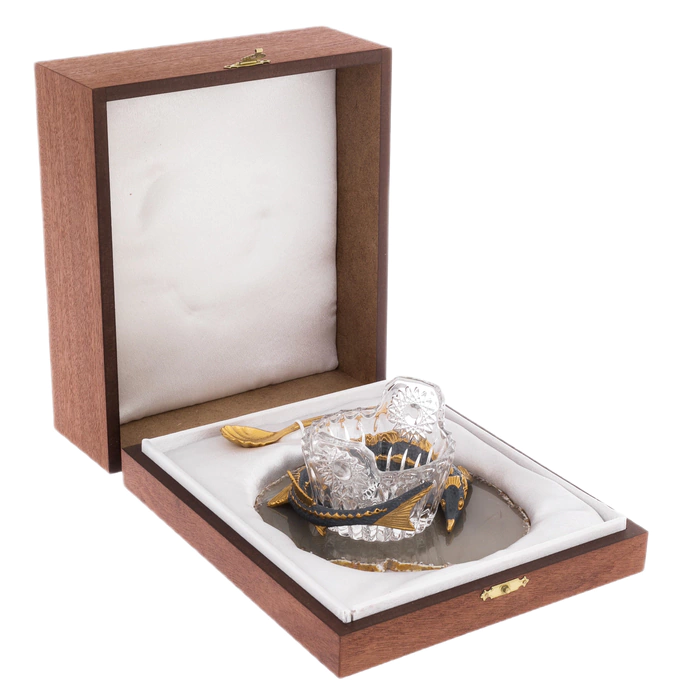 Caviar bowl "Sturgeon" on an agate stand, Zlatoust