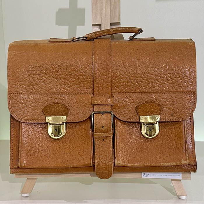 Личный кожаный портфель Константина Симонова