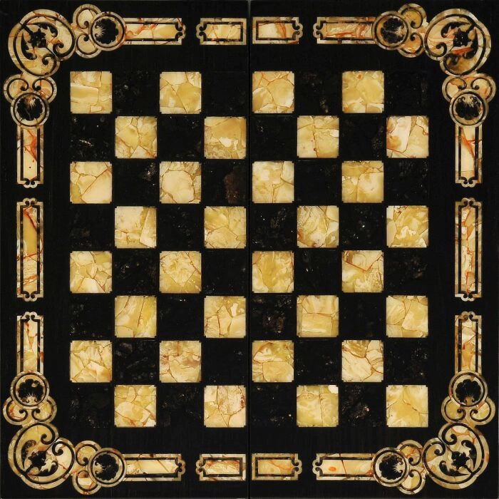 Chess made of amber and stained oak "Arabesque-Marine"