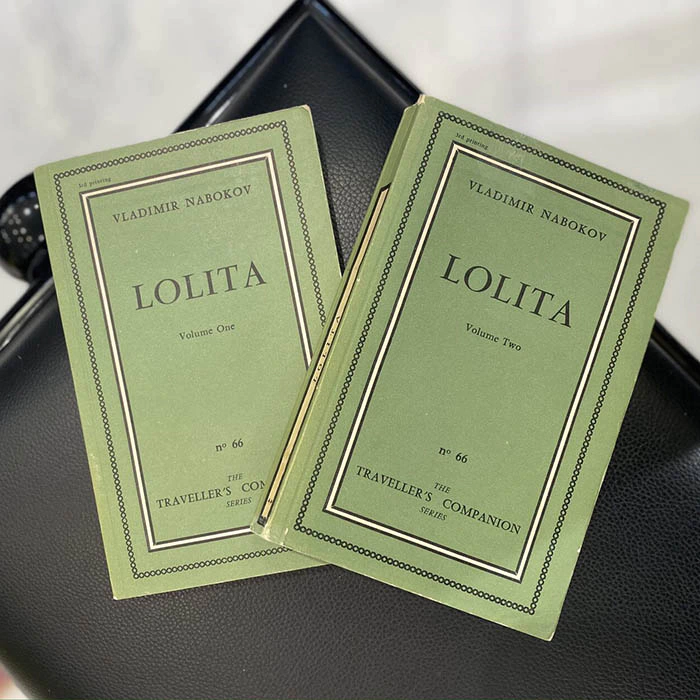 Книга "Лолита"  Набоков В. На английском языке