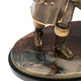 Сувенир "Охотник с собакой" на подставке из яшмы