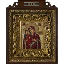 Вышитая икона "Богоматерь Троеручица" в антикварной раме и киоте Вышитая икона "Богоматерь Троеручица" в антикварной раме и киоте