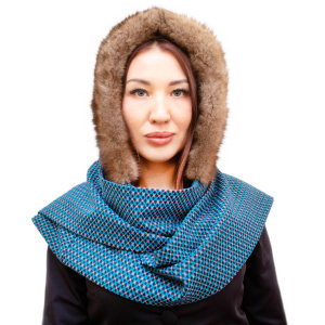 Women's bonnet with sable fur trim, blue