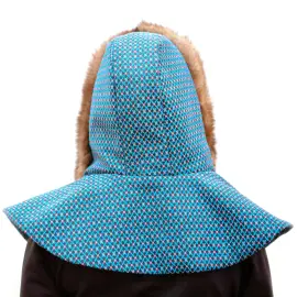 Капор женский с окантовкой из меха соболя, голубой