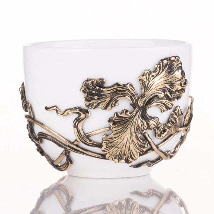 Tea steamer made of porcelain and brass "Iris"