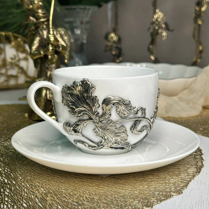 Tea steamer made of porcelain and nickel silver "Iris"