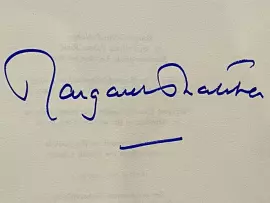 Книга с автографом политического деятеля Маргарет Тэтчер