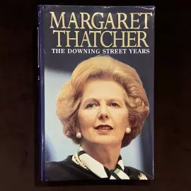 Книга "The Downing Street years" с автографом политического деятеля Маргарет Тэтчер