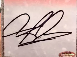 Реплика кубка с автографом баскетболиста Денниса Родмана