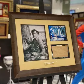 Рукописная открытка с автографом и пожеланием художника Марка Шагала