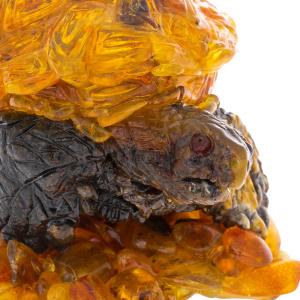 Souvenir box made of amber "Turtle"