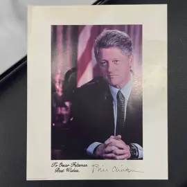 Фото с автографом политика Билла Клинтона