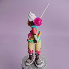 Скульптура Candylady художника Тараса Желтышева