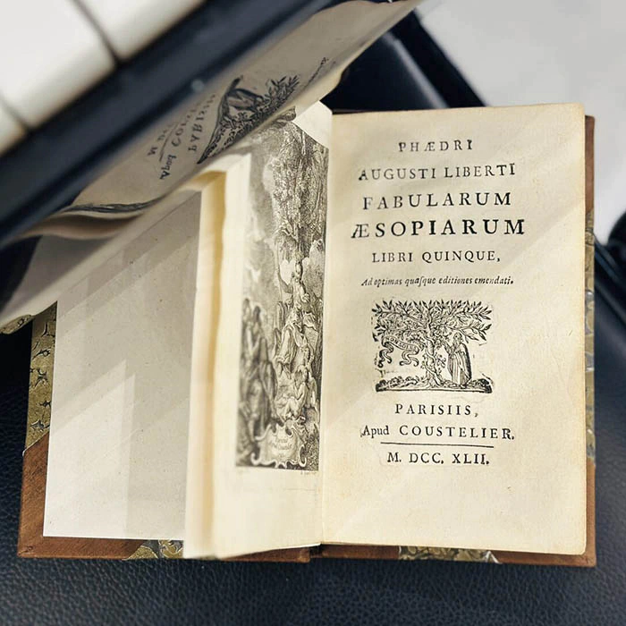 The book "Phaedrus, freedman of Augustus, Aesop's fables", Paris, Coustelier Printing House, 1742