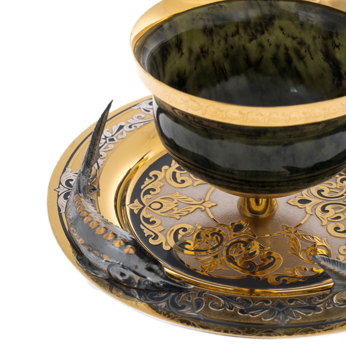 Икорница из нефрита "Стерлядь" на 2 персоны, Златоуст