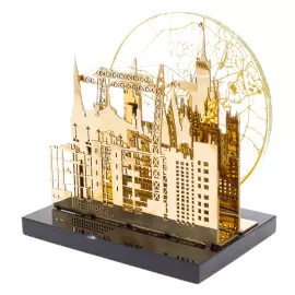 Бизнес-сувенир из латуни "Мы строим города. Москва"